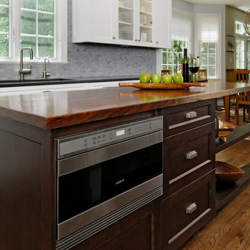 Rustic Modern Kitchen in Steel and Wood