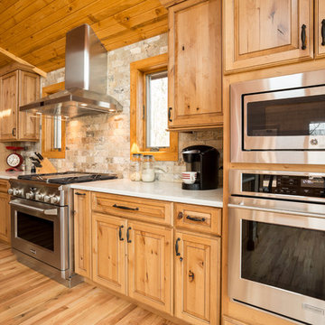 Rustic Modern Lake Retreat - Kitchen