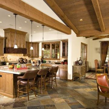 Rustic Ranch Homes Great Room