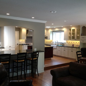 San Jose Medallion Maple Kitchen by Signature Kitchen & Bath