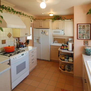 San Luis Kitchen Co., Multi-Cook Small Kitchen