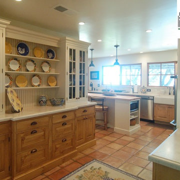 San Luis Kitchen, Country, Wood-Mode