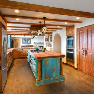 75 Beautiful Southwestern Kitchen With Turquoise Cabinets Pictures Ideas June 2021 Houzz