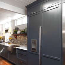 REFRIGERATOR   Free standing; Built-in; Paneled
