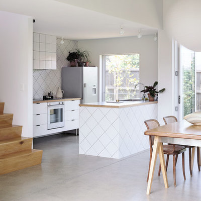 Trendy kitchen photo in Buckinghamshire