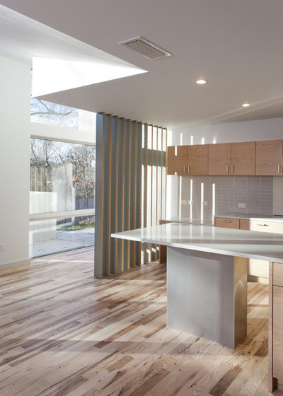 Modern Kitchen by Webber + Studio, Architects