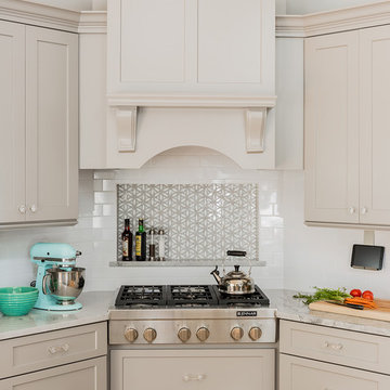 Sea Clay Gray Kitchen with Corner Cooktop