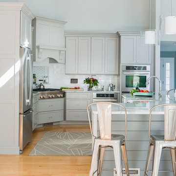 Sea Clay Gray Kitchen with Corner Cooktop