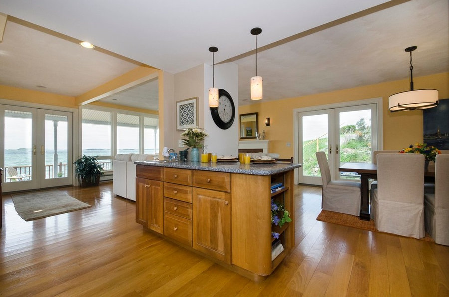 Sea Side Vacant with views of the Boston Skyline!