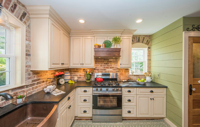 Kitchen of the Week: Country Warmth for a Couple of Collectors