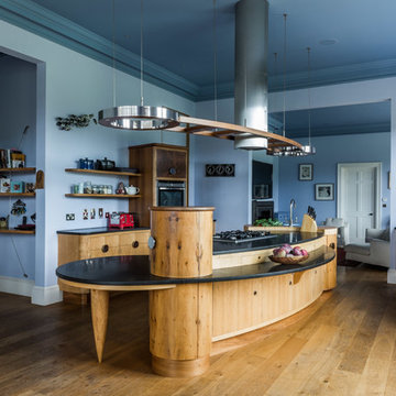 Sensual country kitchen in yew