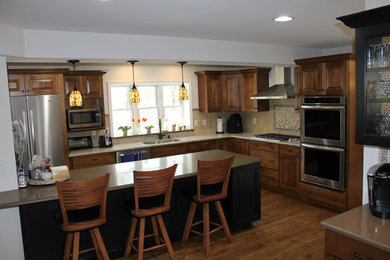 Example of a kitchen design in Baltimore