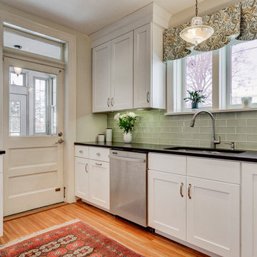 Shaker cabinets and Crown Molding
