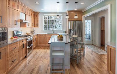 Kitchen of the Week: Cherry Cabinets Bring Warmth in Vermont
