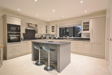 Photo of a contemporary kitchen in Limerick.