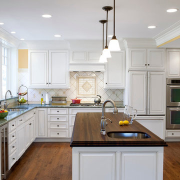 Shaker Heights Traditional Kitchen