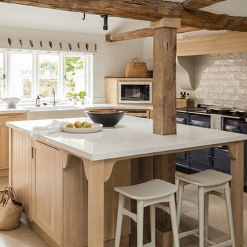 shaker kitchen in limed oak