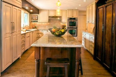 Inspiration for a rustic kitchen remodel in Boise