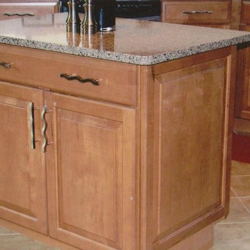 Shenandoah Cabinetry, Winchester Cathedral- Maple Spice