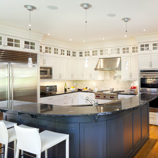 Shingle Style Kitchen