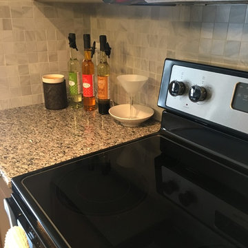 Showhome Caledonia granite kitchen