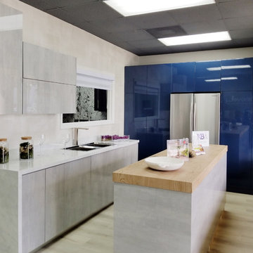 SHOWROOM