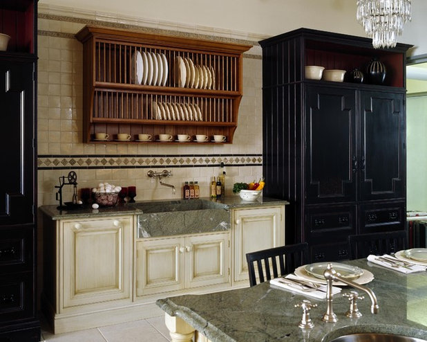 American Traditional Kitchen by Venegas and Company