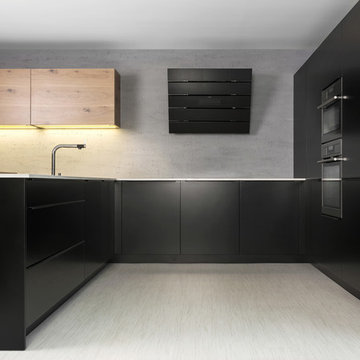 Showroom: Luxury modern kitchen