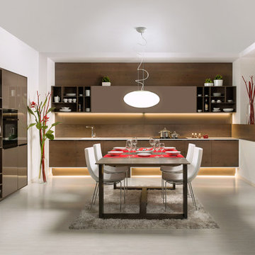 Showroom: Modern kitchen with oak veneer