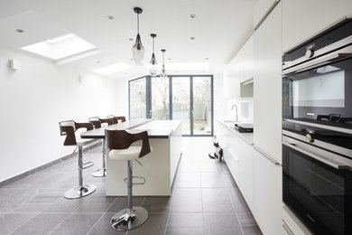 Side and rear contemporary kitchen extension | South West London