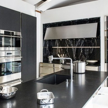 SieMatic Classic Design - BeauxArts - Stainless Steel and Veneer Combination