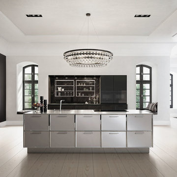 SieMatic Classic Design - Black Kitchen with Stainless Steel Elements