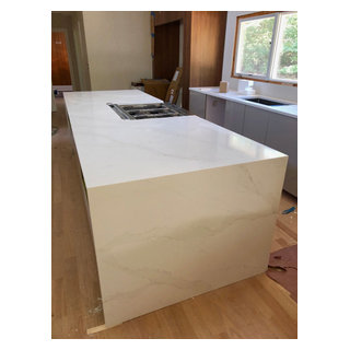 Silestone Eternal Calacatta Gold Countertops Modern Kitchen Baltimore By Jeffress Stone
