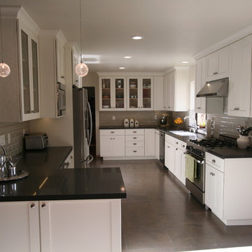 Simple White and Gray Kitchen