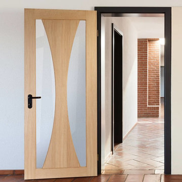 SIMPLI DOOR SET, VERONA OAK DOOR - CLEAR SAFE GLASS - PREFINISHED