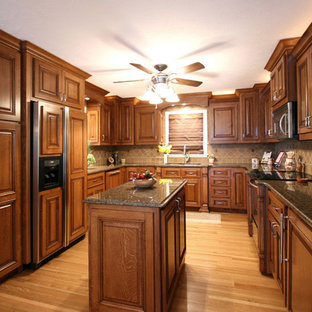 Small Elegant Kitchen | Houzz