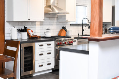Example of a cottage kitchen design in Los Angeles