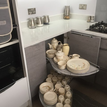 Small modern U-shaped kitchen