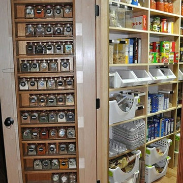 Small Pantry space organized