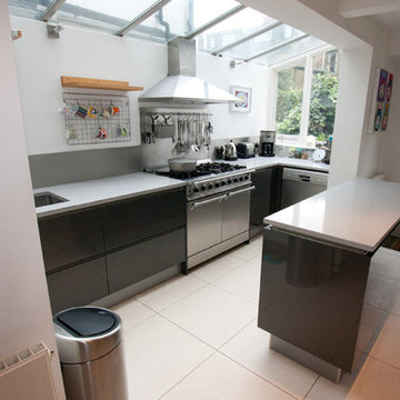 Small U-shaped kitchen