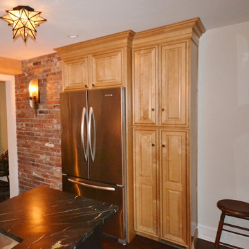 Small West Chester Kitchen w Lots of Charm