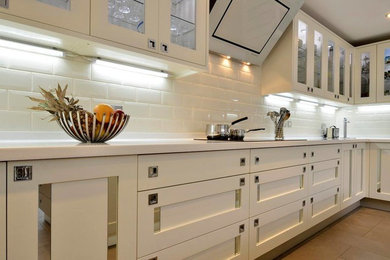 Smallbone Style Mirrored Inserts Kitchen