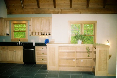 Design ideas for a traditional kitchen in Portland Maine.