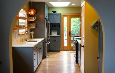 Family Kitchen Smartens Up With a New Ecofriendly Renovation
