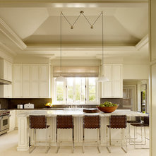 Traditional Kitchen by BAR Architects