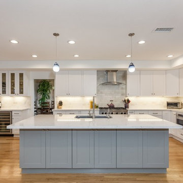 Soderberg - Playa Del Ray - Kitchen and Living Room