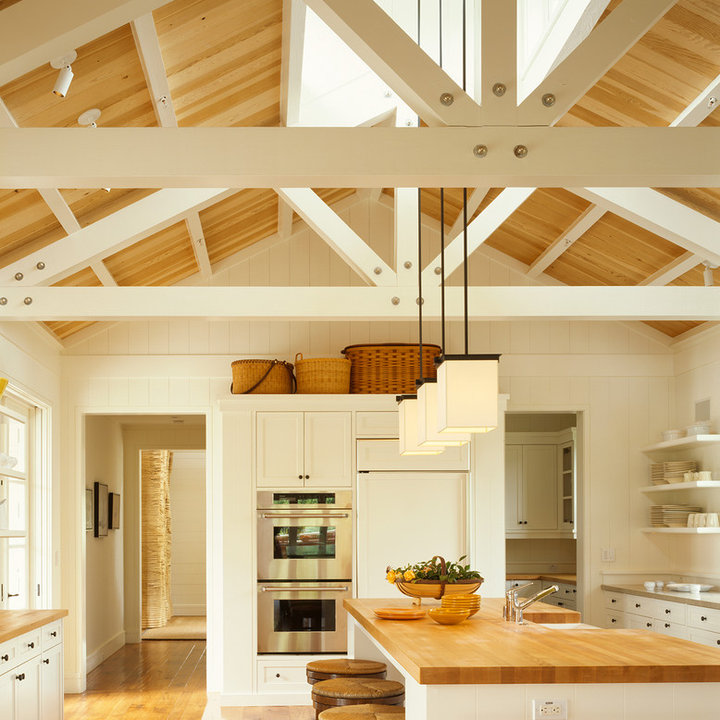 75 Most Popular 75 Beautiful Kitchen With Wood Benchtops Ideas   Sonoma Ranch Walker Warner Architects Img~34211fa204b83bcd 5389 1 441e425 W720 H720 B2 P0 