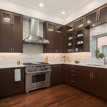 Sophisticated Furnishings & Kitchen Design in Hyde Park