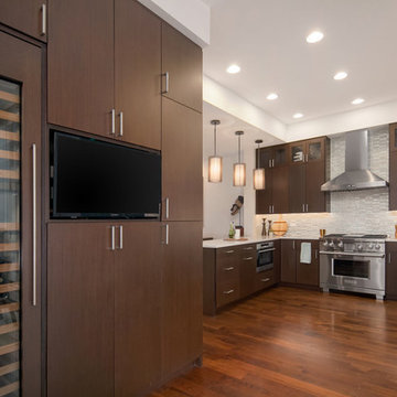 Sophisticated Furnishings & Kitchen Design in Hyde Park