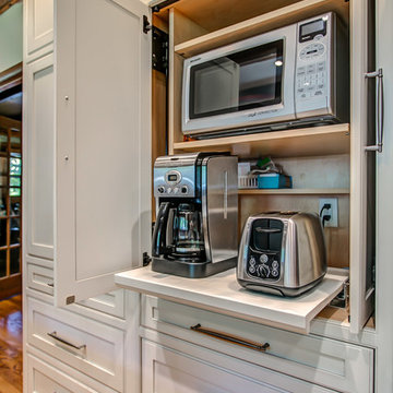 Sophisticated Rustic Log Cabin Kitchen